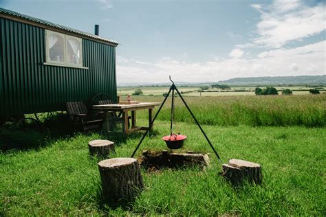 Crook S View Shepherd S Hut In Somerset Canopy Stars