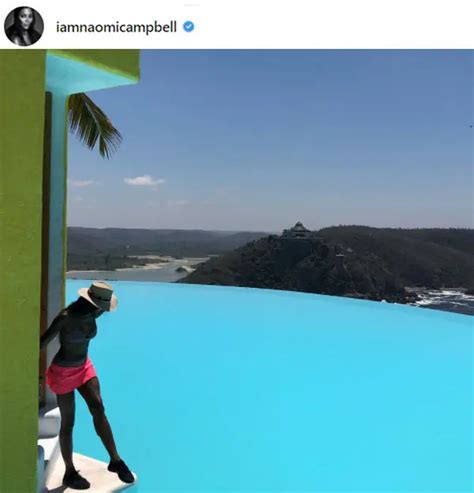 ESPECTACULAR Naomi Campbell Con Bikini En Playa Mexicana RSVPOnline