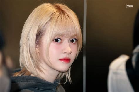 NMIXX Lily In Lily Girl Group Blonde Hair