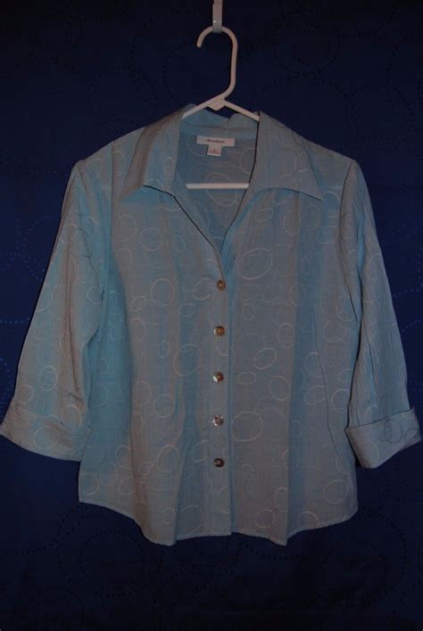 Women S Dressbarn Blue White Rings Design Button Down Shirt Size S Ebay