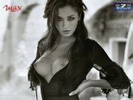 Naked Giorgia Palmas In Everyday Italian