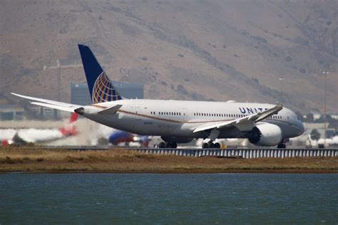 United Boeing 787 Dreamliner Starboard Aft Takeoff From Flickr