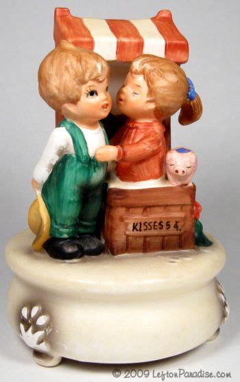 Lefton Paradise View Item Musical Kissing Booth Figurine 7817