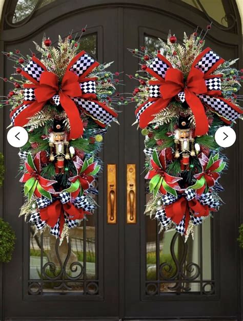 Pin By Beverly Benge On Christmas Door Front Door Christmas