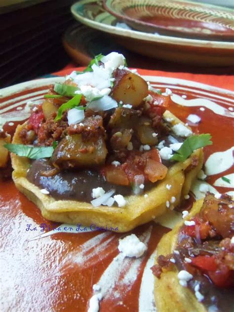 Sopes de Chorizo con Papa Potato and Mexican Chorizo Sopes La Piña