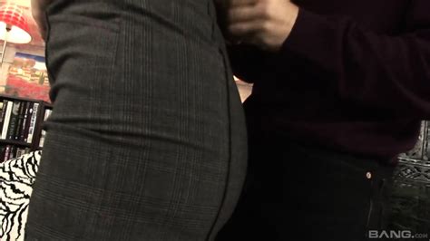 Hairy Mature Dicked In Stockings Samantha St James