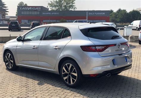 Renault Megane TCe 140 CV EDC FAP Intens Grigio Platino Km 0 A Soli 21