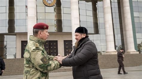 Кадыров поздравил Золотова с героизмом