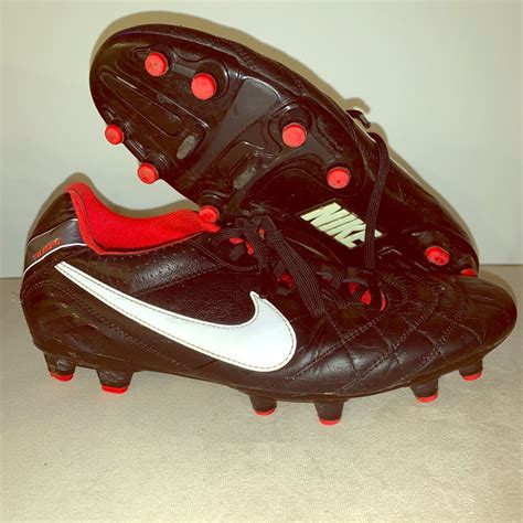 Men’s Nike Tempo Black And Red Cleats - Gem