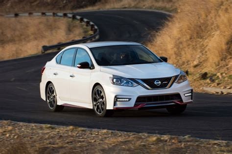 2018 Nissan Sentra Pictures 167 Photos Edmunds