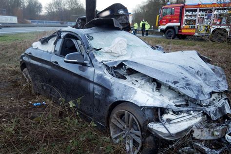 Unfall A Bmw Fahrer Berschl Gt Sich Mehrfach J Hriger