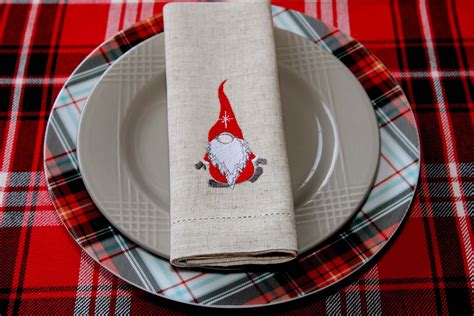 Christmas Gnome Napkins Embroidered Napkin Set Christmas Etsy