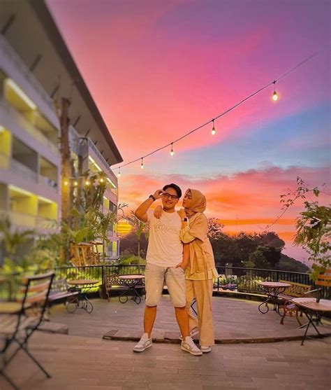 Revealing Unplanned Proposal 8 Intimate Photos Of Danang Pradana And