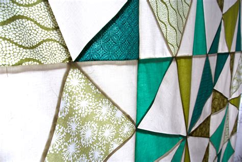 How To Make A Stained Glass Quilt: And Other Quilty Thoughts - Suzy Quilts