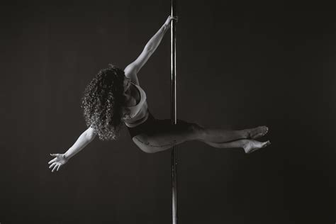 Los Beneficios Del Pole Dance Que Ponen De Moda Aerialmad