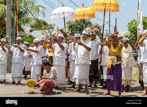 Balinese Temple Ceremony In Lovina Bali Indonesia Stock Photo Alamy