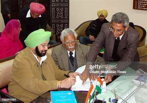 Capt Amarinder Singh Photos And Premium High Res Pictures Getty Images