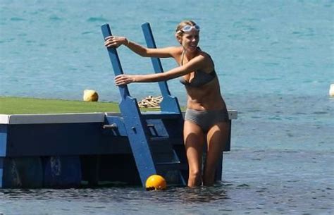 Retro Bikini Donna Air Wears Grey Bikini At Barbados Pics