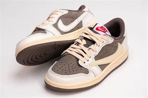 Travis Scott x Air Jordan 1 Low "Reverse Mocha" Detailed Look | Hypebeast