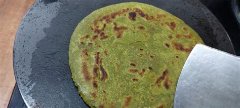 बथुआ पराठा बनाने की विधि Bathua Paratha Recipe Bathua Paratha Kaise