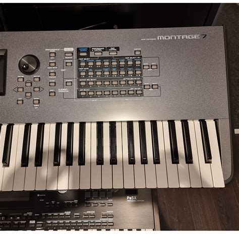 Yamaha Montage 7 Workstation Synthesizer Occasion