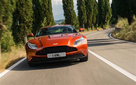 Fondos De Pantalla Aston Martin DB11 Superdeportivo De Naranja Vista