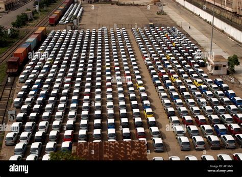 HYUNDAI CARS READY FOR EXPORT AT CHENNAI PORT TAMIL NADU Stock Photo - Alamy