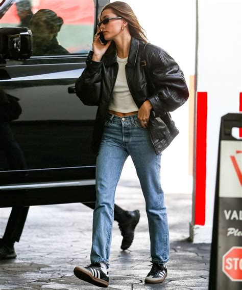 Get Hailey Bieber S Effortless Look 7 Casual Outfit Ideas To Copy Now