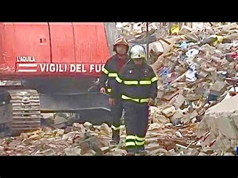 Crollo In Un Cantiere Edile A Genova Morto Un Enne Youtube