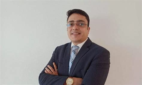 Ecom Express’ Dipanjan Banerjee is new CCO of Blue Dart - India ...