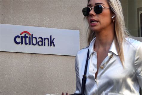 Citigroup employees expecting management reshuffle, layoffs: sources