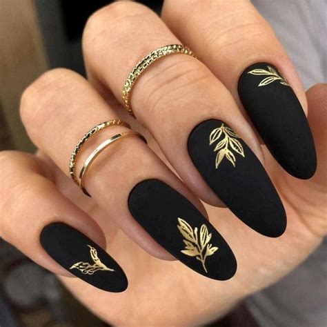 Cute Spring Nails That Will Never Go Out Of Style Black Velvet Nails