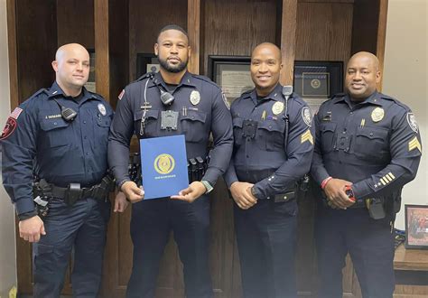 Pine Bluff Officers Recognized For Assisting In Capture Northwest