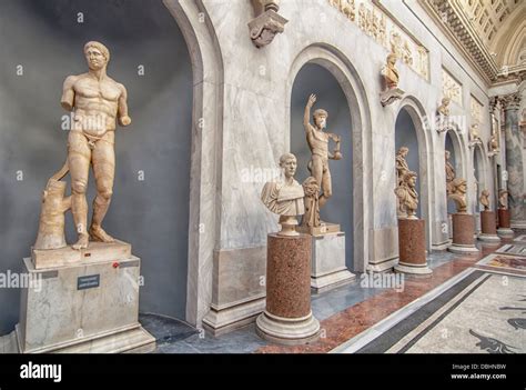 Vatican Museum Famous Statues at William Krystal blog