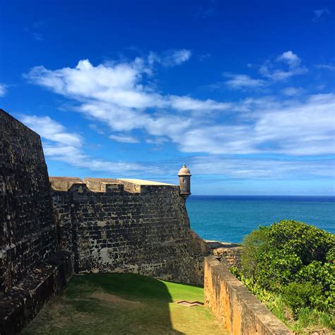 El Morro, San Juan, PuertoRico | El morro, Tower bridge, Tour guide