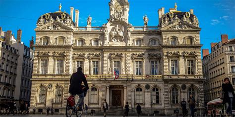 Un autre candidat de droite pour la mairie de Lyon