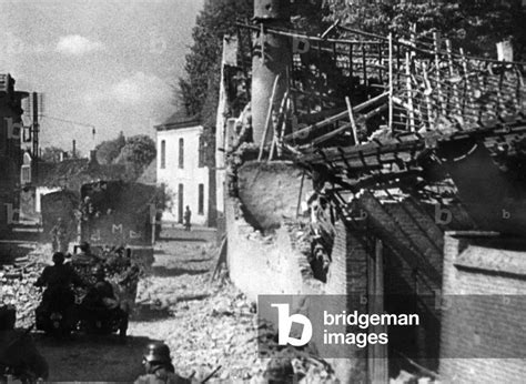 Image Of Soldats Allemands Dans Un Village D Truit Mai