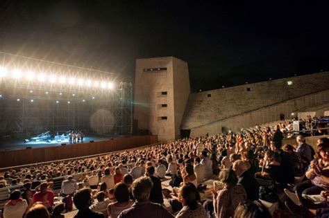 Tutto Pronto All Arena Flegrea Per Il Concerto Di Robert Plant 1 Di 1