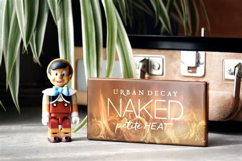 Naked Petite Heat D Urban Decay On Ach Te