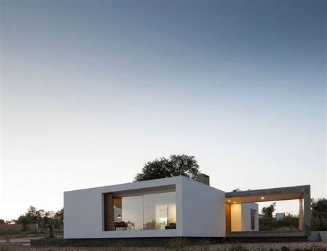 Ring House By Vasco Cabral Sofia Saraiva Architects Arquitectura