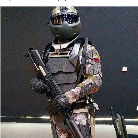 This sample Ratnik-3 was presented by the Ministry of Defense of Russia ...