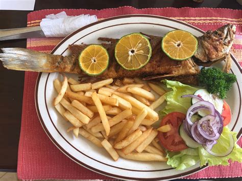 My middle week lunch - Fried sea bass (Corvina frita) — Steemit