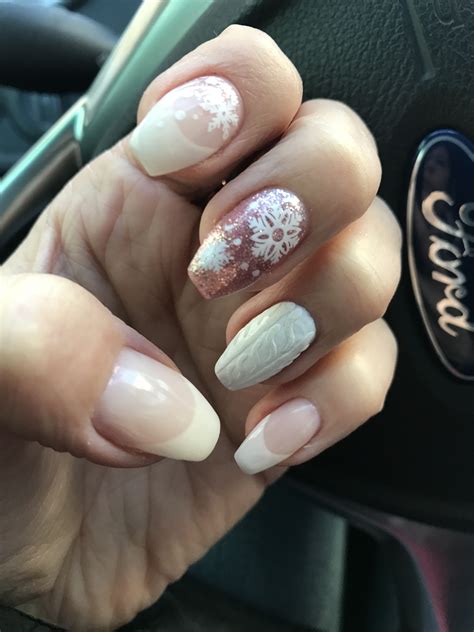 French Nails Winter Snowflake Winter Nail Designs Nail Colors Winter