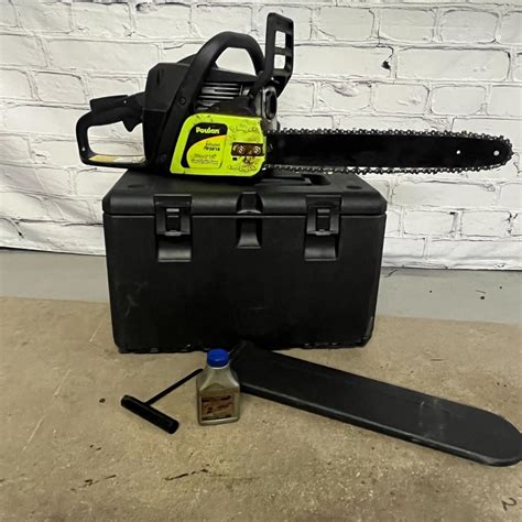 Poulan P3816 Gas Chainsaw With Case