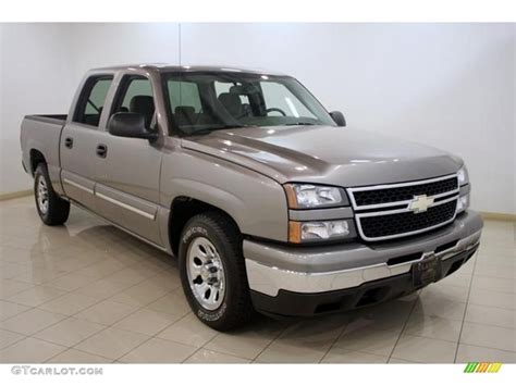 2007 Graystone Metallic Chevrolet Silverado 1500 Classic Ls Crew Cab 16580600