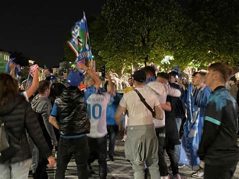 Il Napoli Vince Lo Scudetto Le Foto Della Festa A Bergamo Foto