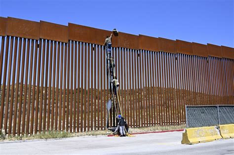 UCSD trauma doctors say migrant injuries and deaths rose sharply as the border wall grew taller ...