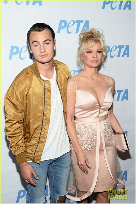 Everything Pamela Andersons Sons Have Said About Her Sex Tape Marriages The Pam And Tommy