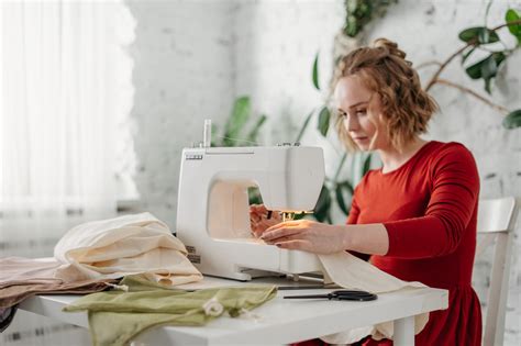 Comment Choisir Une Machine à Coudre Pour Débutante En Couture