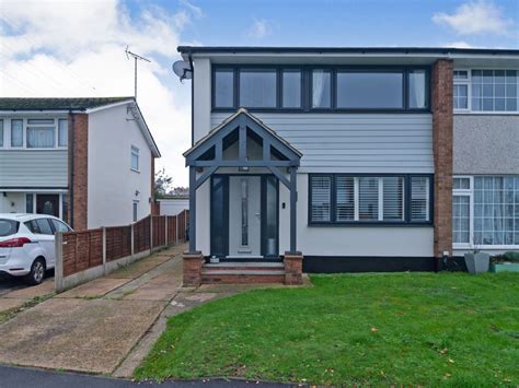 3 Bed Semi Detached House For Sale In Coombes Grove Rochford Essex